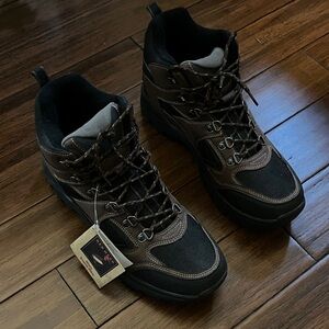 RedHead Men's Boots NWT